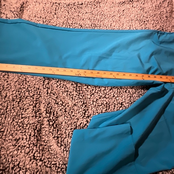 Short Par 4 golf pants 34X30 turquoise in color - Picture 8 of 11